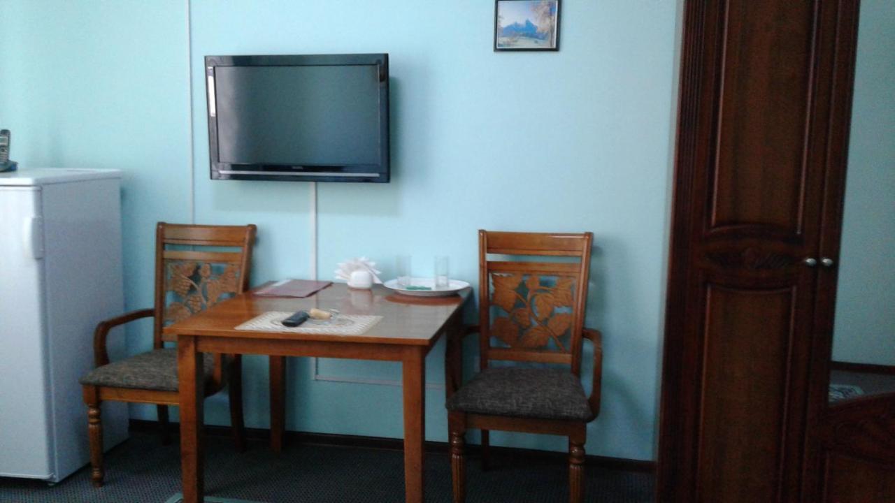 Hotel ВаYan Шимкент Екстер'єр фото